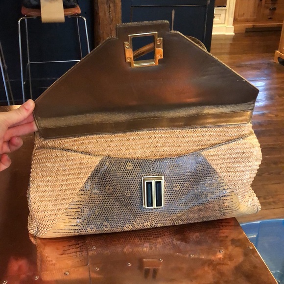 Python and straw handbag with gemstone clasp - Picture 2 of 5